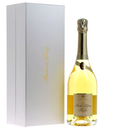 Amour de Deutz 2008 champagne bottle with elegant packaging.